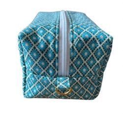 Boxed Zipper Pouch Tutorial – No Turning Gap, No Binding, No Hand Sewing