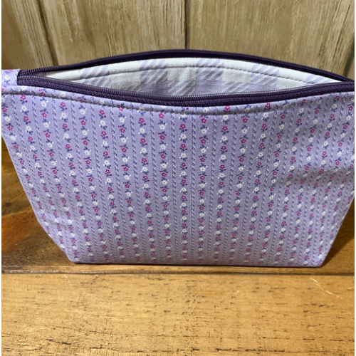 Handmade Zipper Pouch - Cosmetics